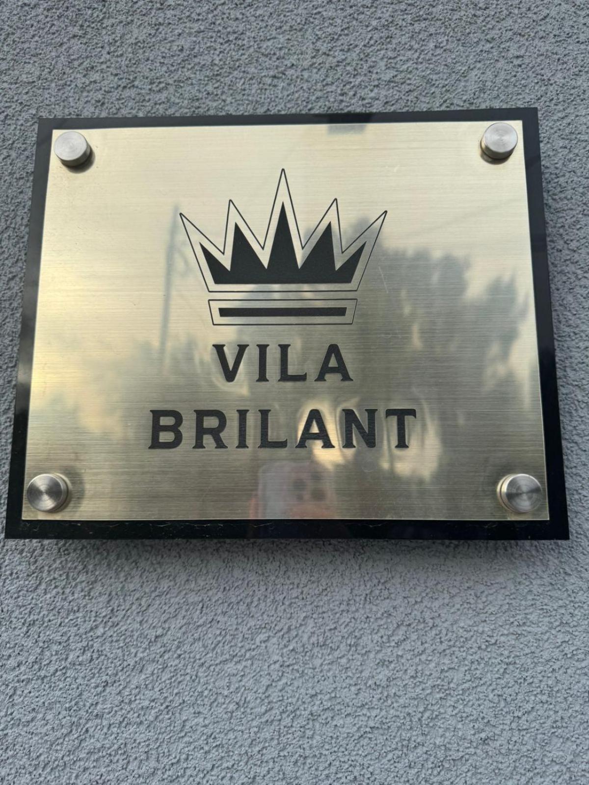 Vila Brilant Vlore Bagian luar foto