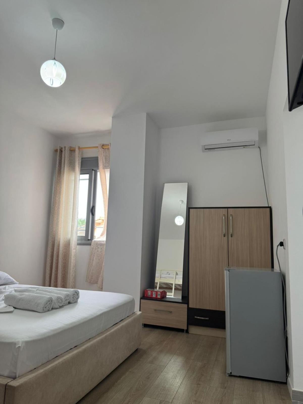 Vila Brilant Vlore Bagian luar foto